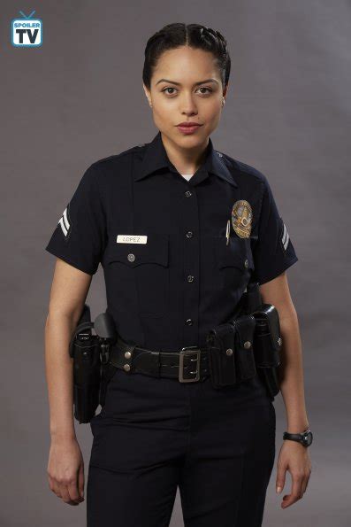 who plays angela lopez on the rookie|alyssa diaz the rookie.